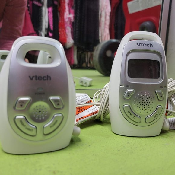VTech DM223 DECT 6.0 Digital Audio Baby Monitor - Picture 1 of 15